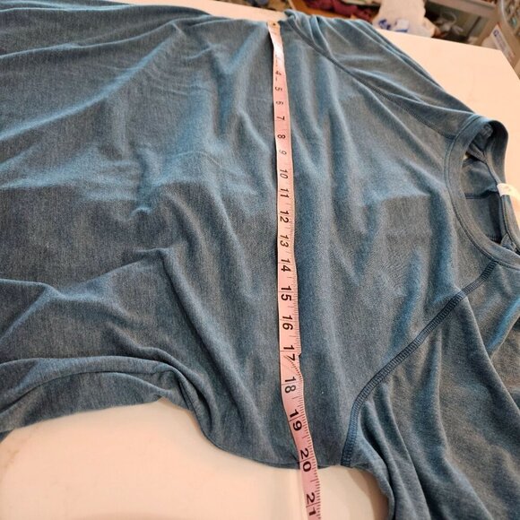 NEW Under Armour Top Large UA Open Back Long Sleeve Thunder Blue 1325873-489 NWT - Picture 11 of 13